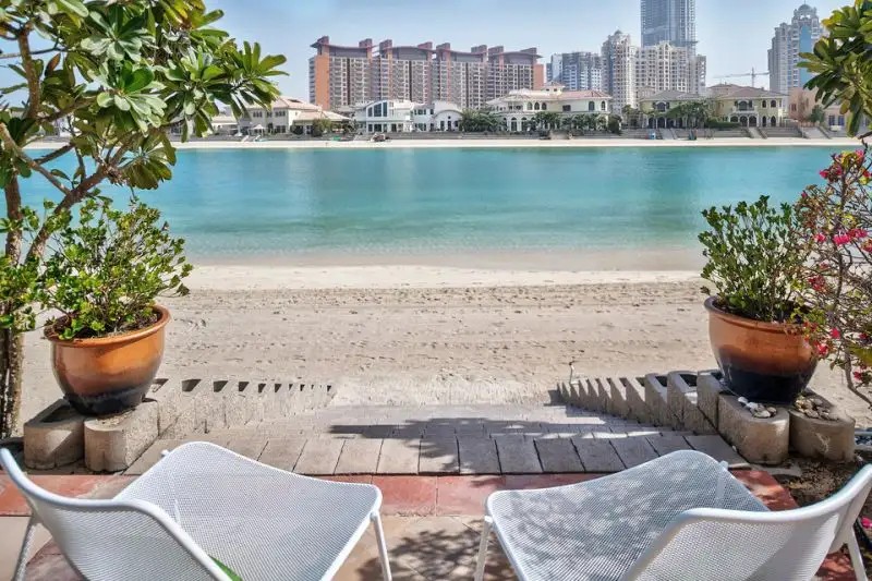 ROYAL PALM BEACH VILLA