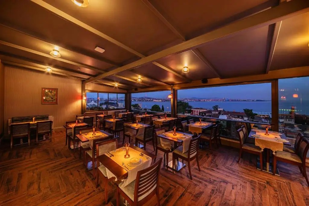 TRITON HOTEL ISTANBUL (EX. AZADE)