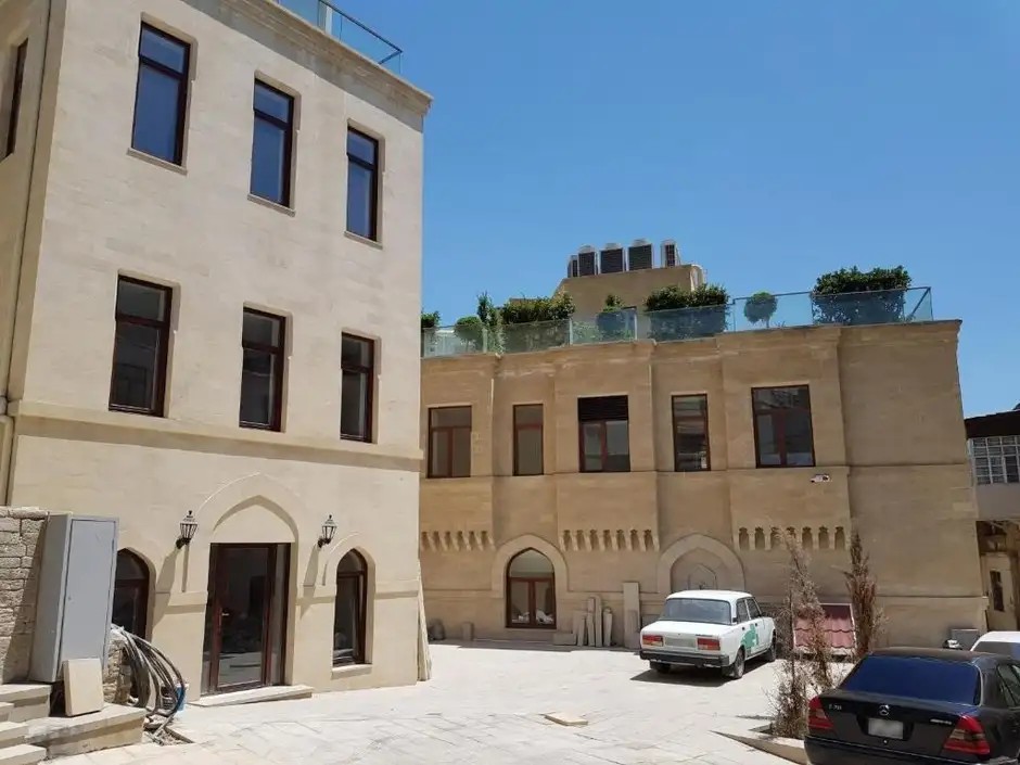 SHIRVANSHAH HOTEL