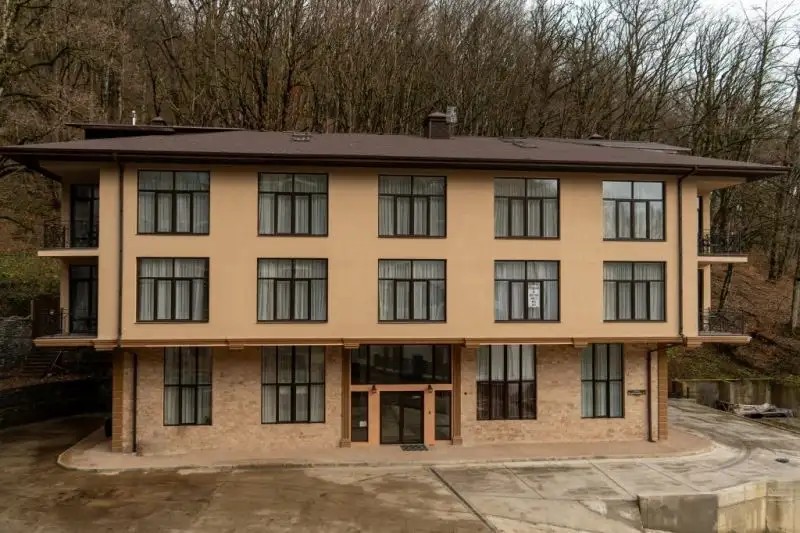 TRAVELTO POLYANA (ТРАВЕЛТО ПОЛЯНА)