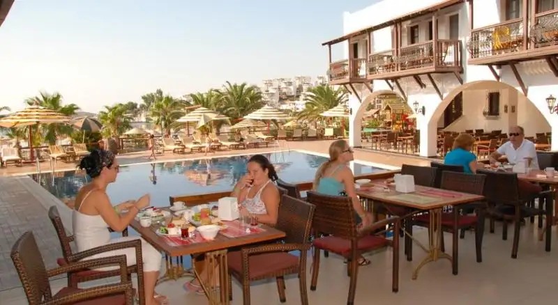 COSTA BIANCA HOTEL