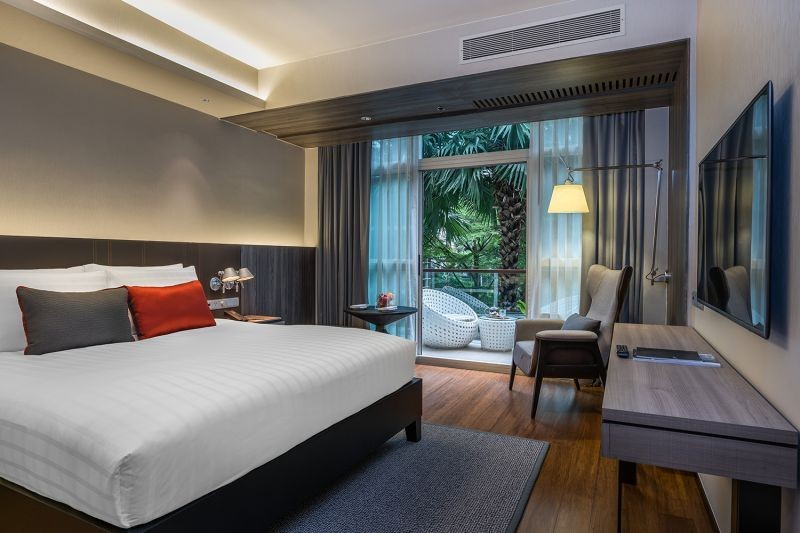 deluxe with balcony