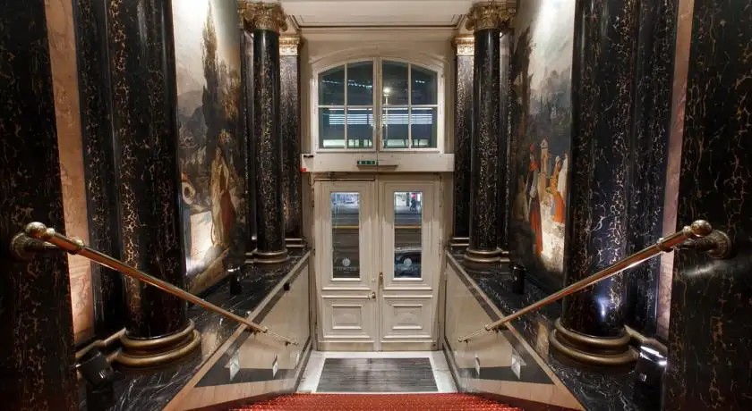 AZIMUT HOTEL BERLIN KURFURSTENDAMM