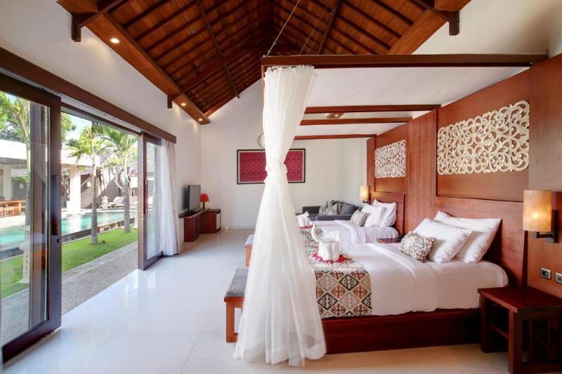 4 bedroom suite villa