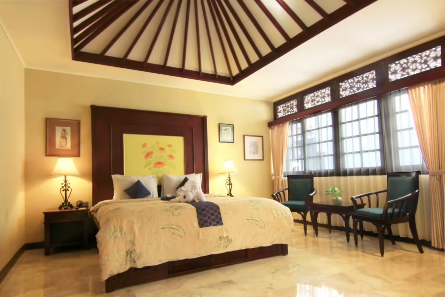 ROYAL TUNJUNG BALI