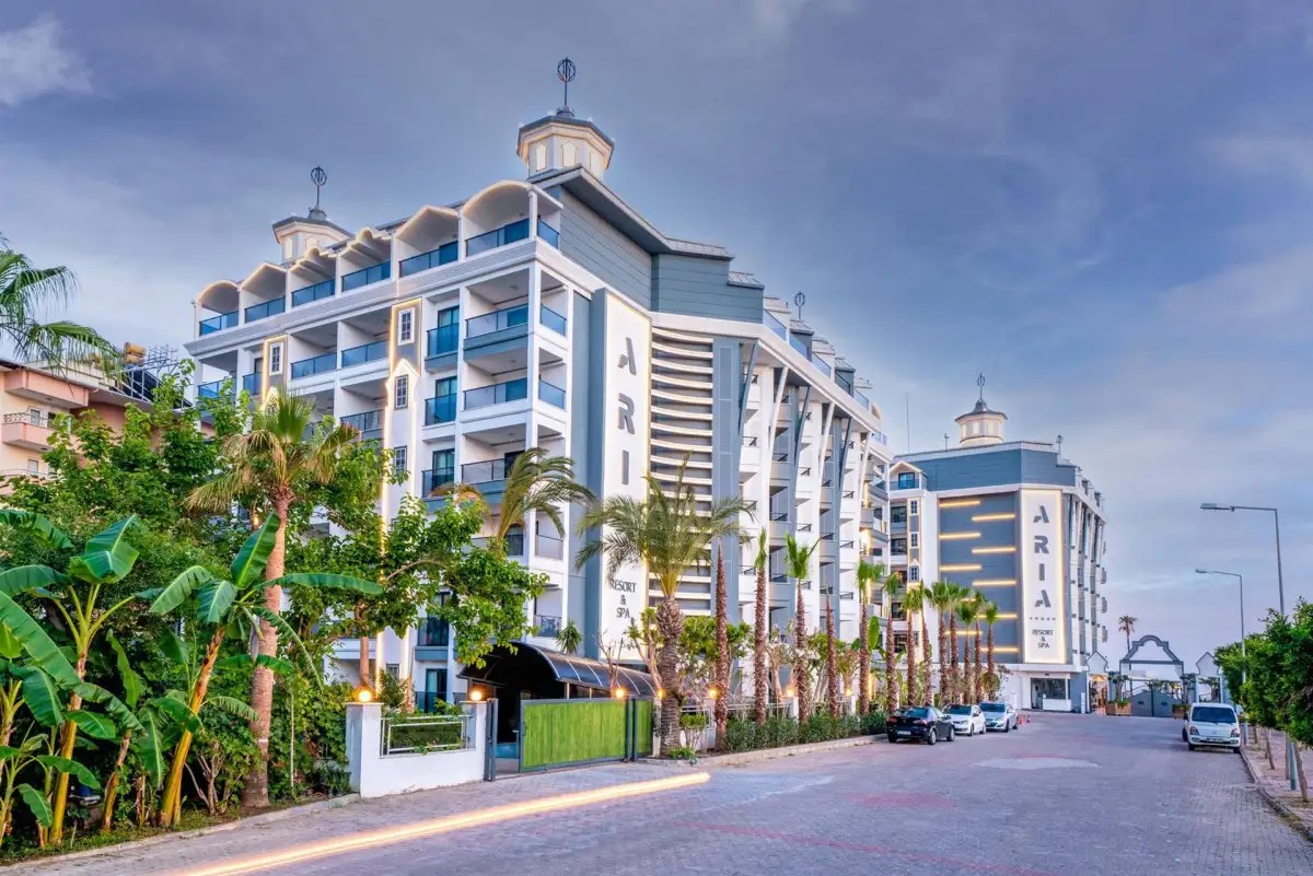 ARIA RESORT & SPA (EX. MIRADOR HOTEL)