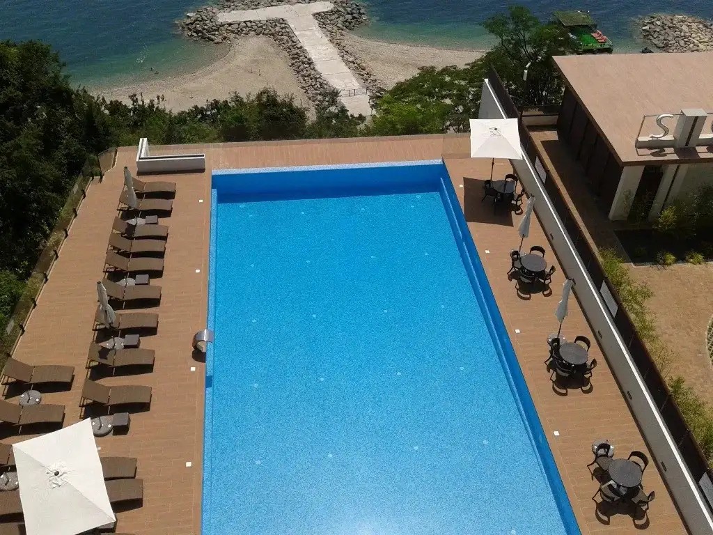 HIDENS HOTEL