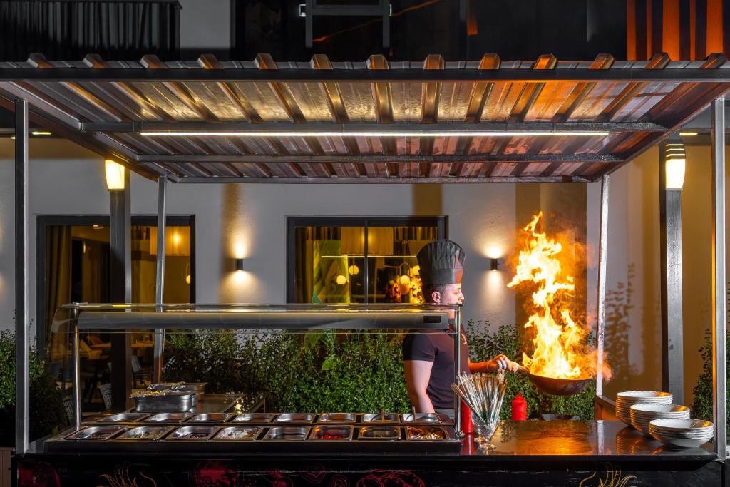 THE RAGA SIDE FINE DINING ADULTS ONLY 16+