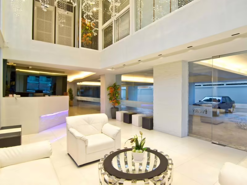 THE IVORY VILLA