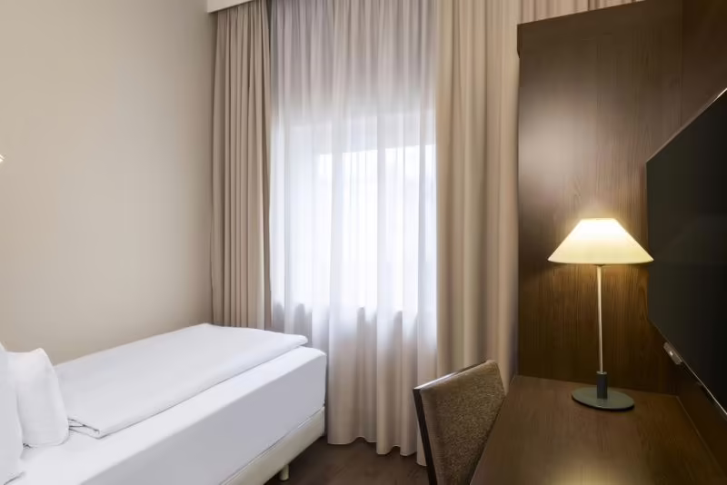 NH DUSSELDORF KONIGSALLEE (EX. NH DUESSELDORF CITY CENTER)