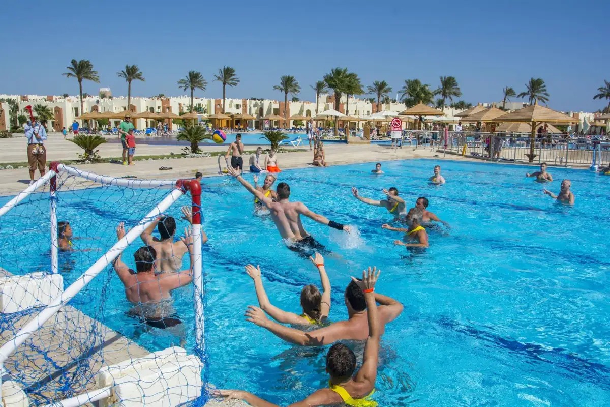 SUNRISE ROYAL MAKADI RESORT