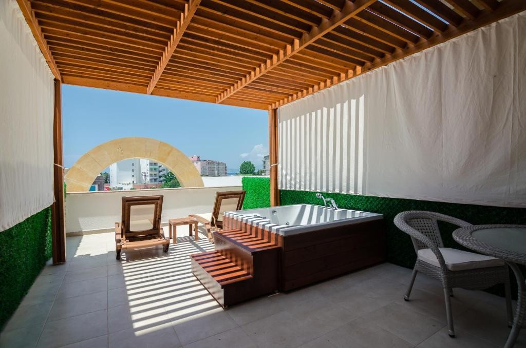 THE LUMOS DELUXE RESORT HOTEL & SPA