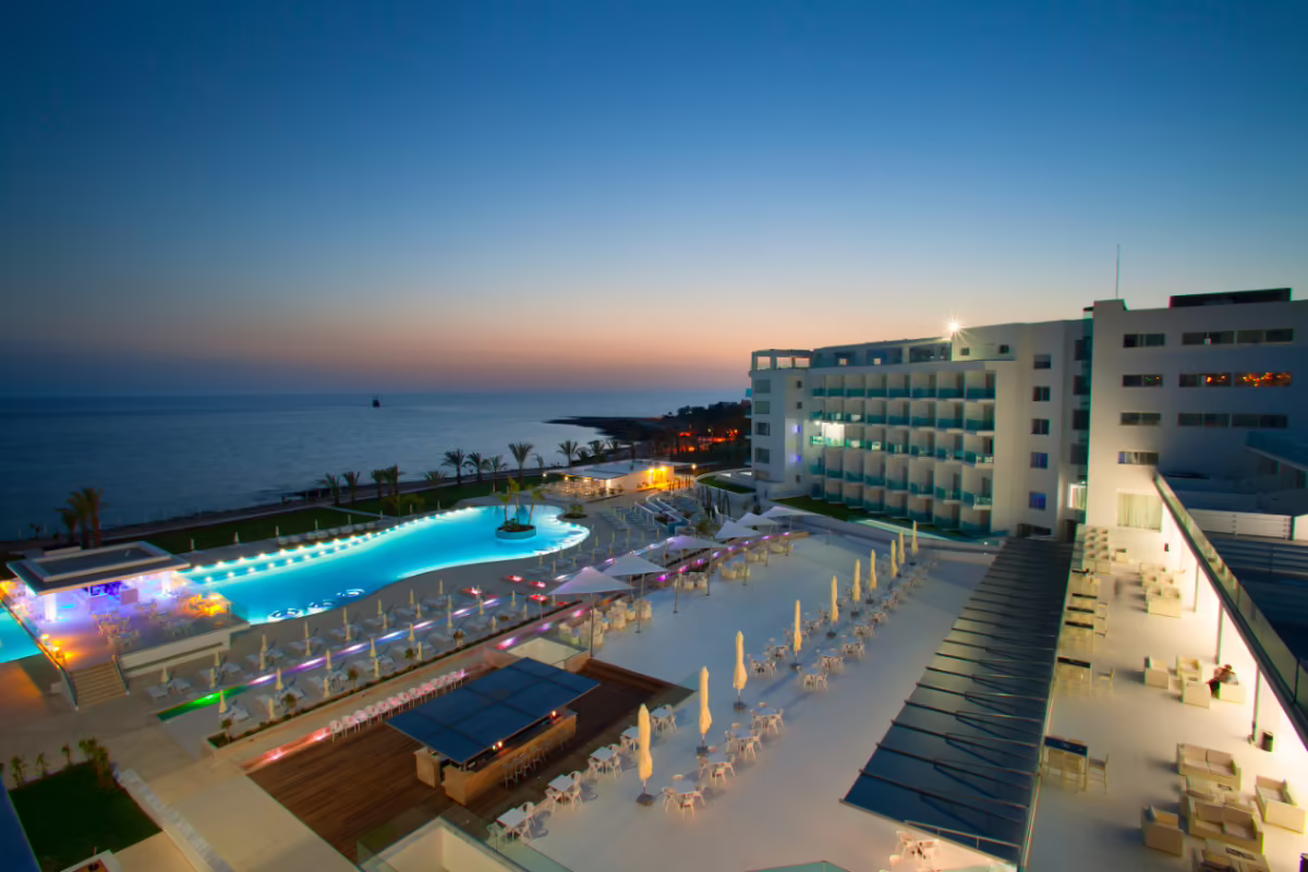 KING EVELTHON HOTEL