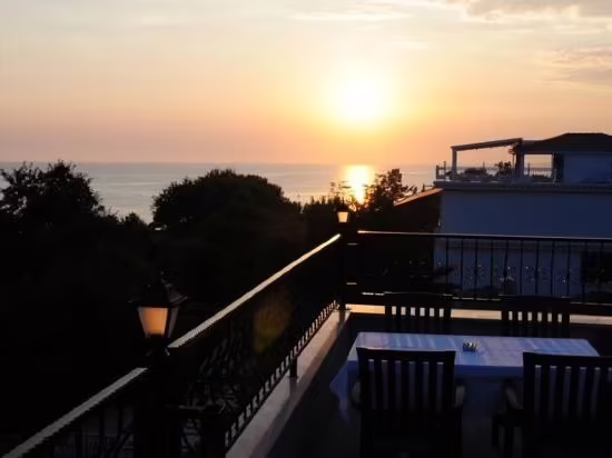 BEACHWAY HOTEL