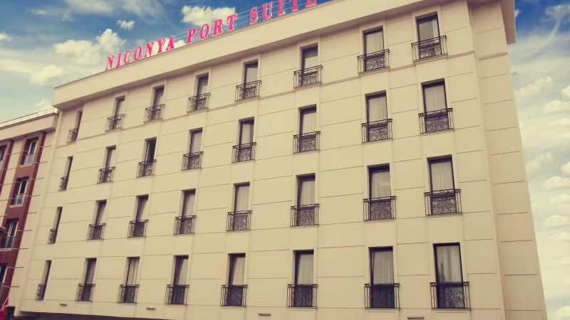 NICONYA PORT SUITE & HOTEL