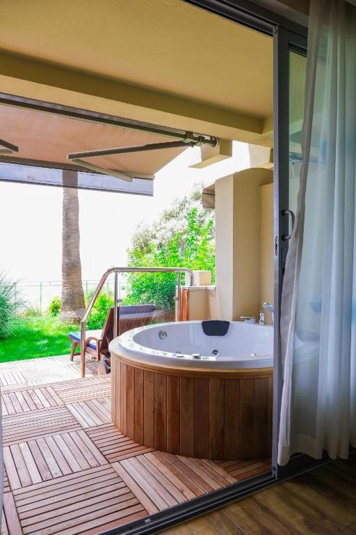 MELAS RESORT HOTEL