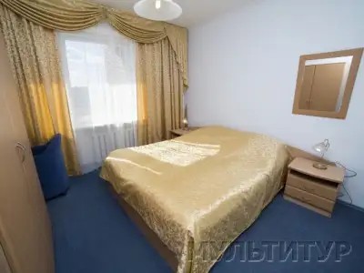 ПОЛЯНЫ