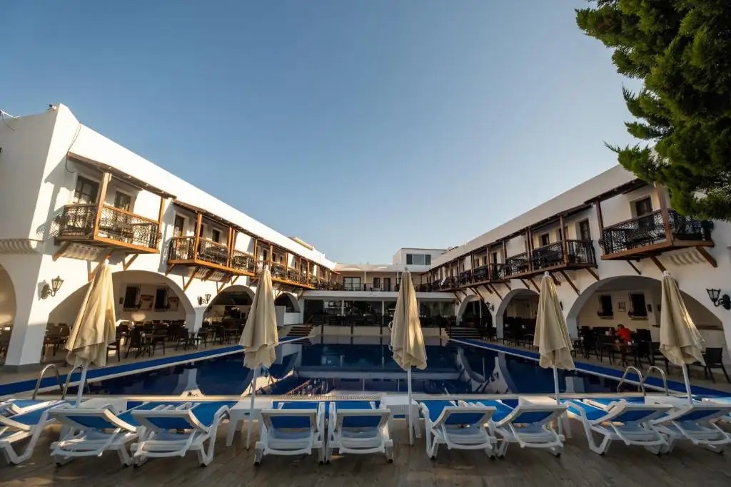 COSTA BITEZHAN HOTEL