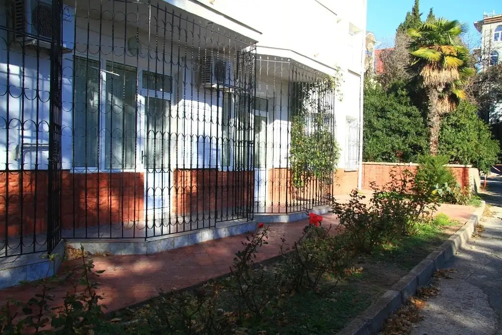 ЛАСКОВЫЙ БЕРЕГ