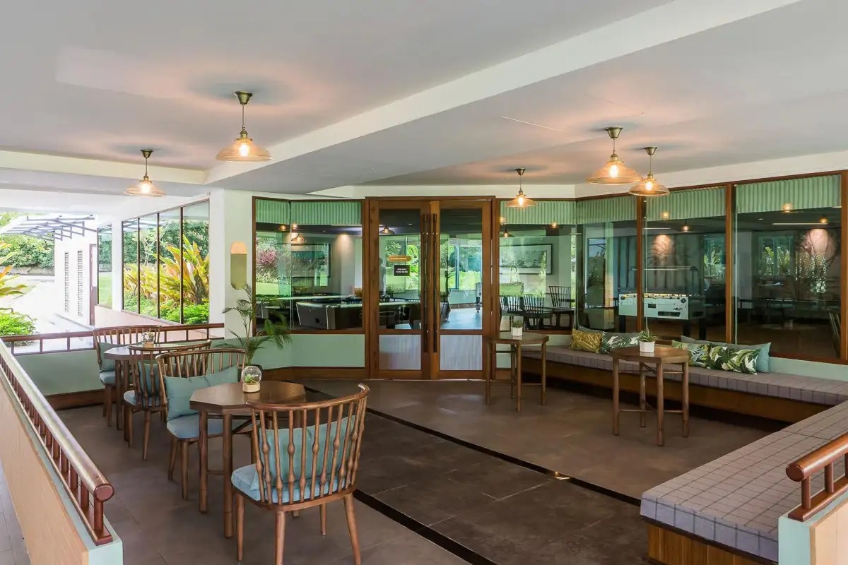 NAITHONBURI BEACH RESORT