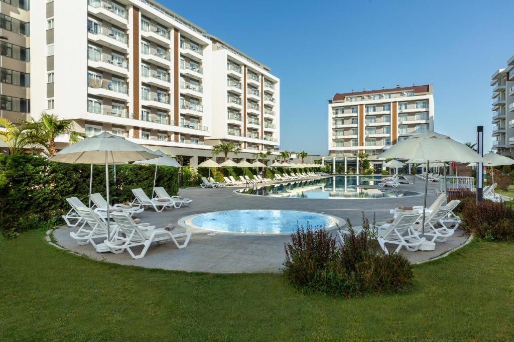 GREENWOOD SUITES RESORT (EX. SHERWOOD SUITES RESORT)