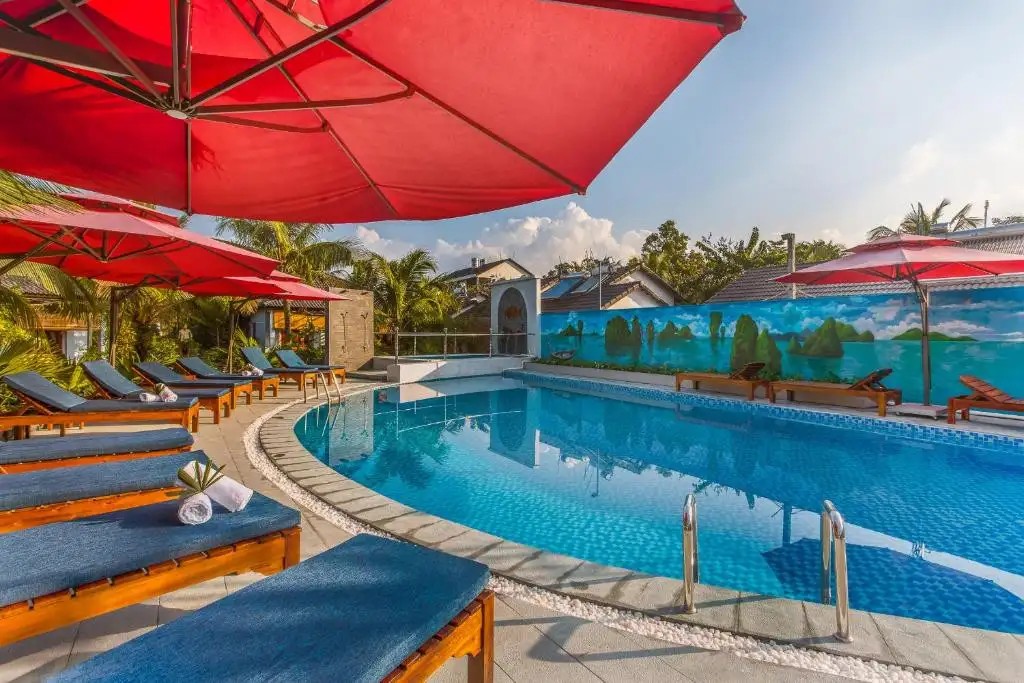 PALM HILL RESORT