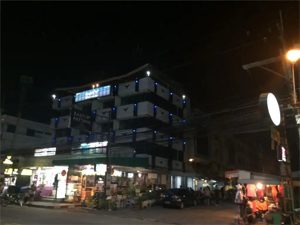 BARFLY PATTAYA HOTEL