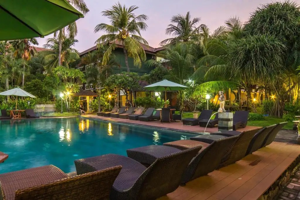 BAKUNG BEACH RESORT