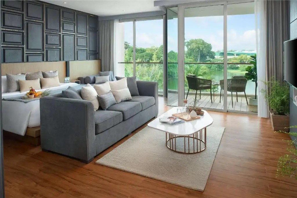 WYNDHAM GRAND NAI HARN BEACH PHUKET