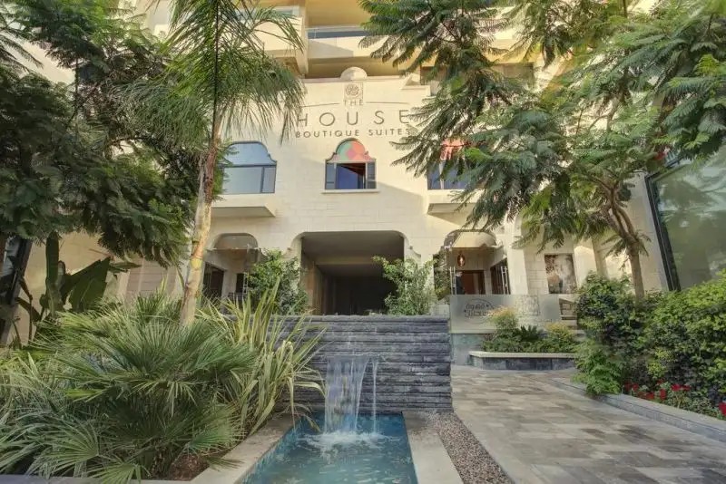THE HOUSE BOUTIQUE SUITES