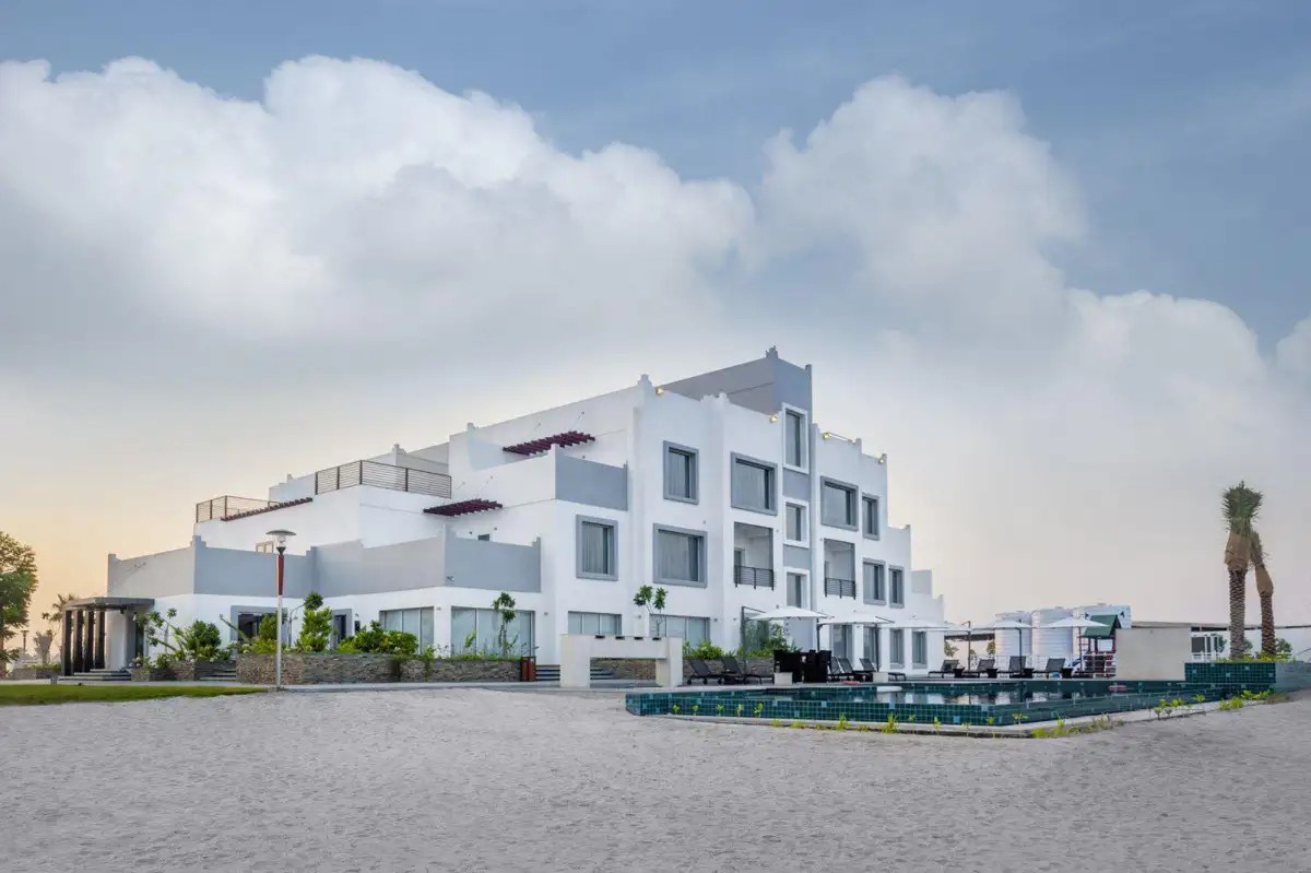 PEARL HOTEL