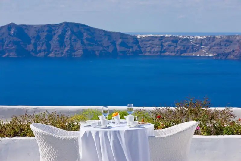CLIFF SIDE SUITES