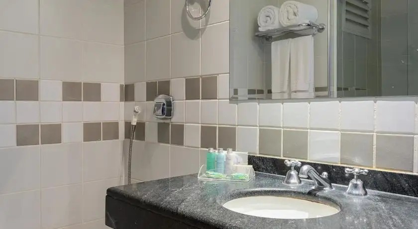 GOLDEN TULIP PANTANAL