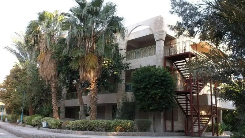 HOR PALACE