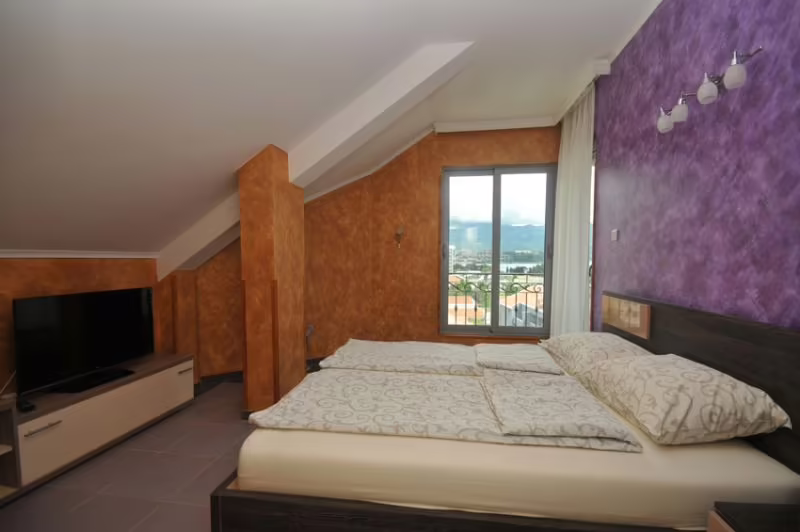 LUX M APARTMENTS