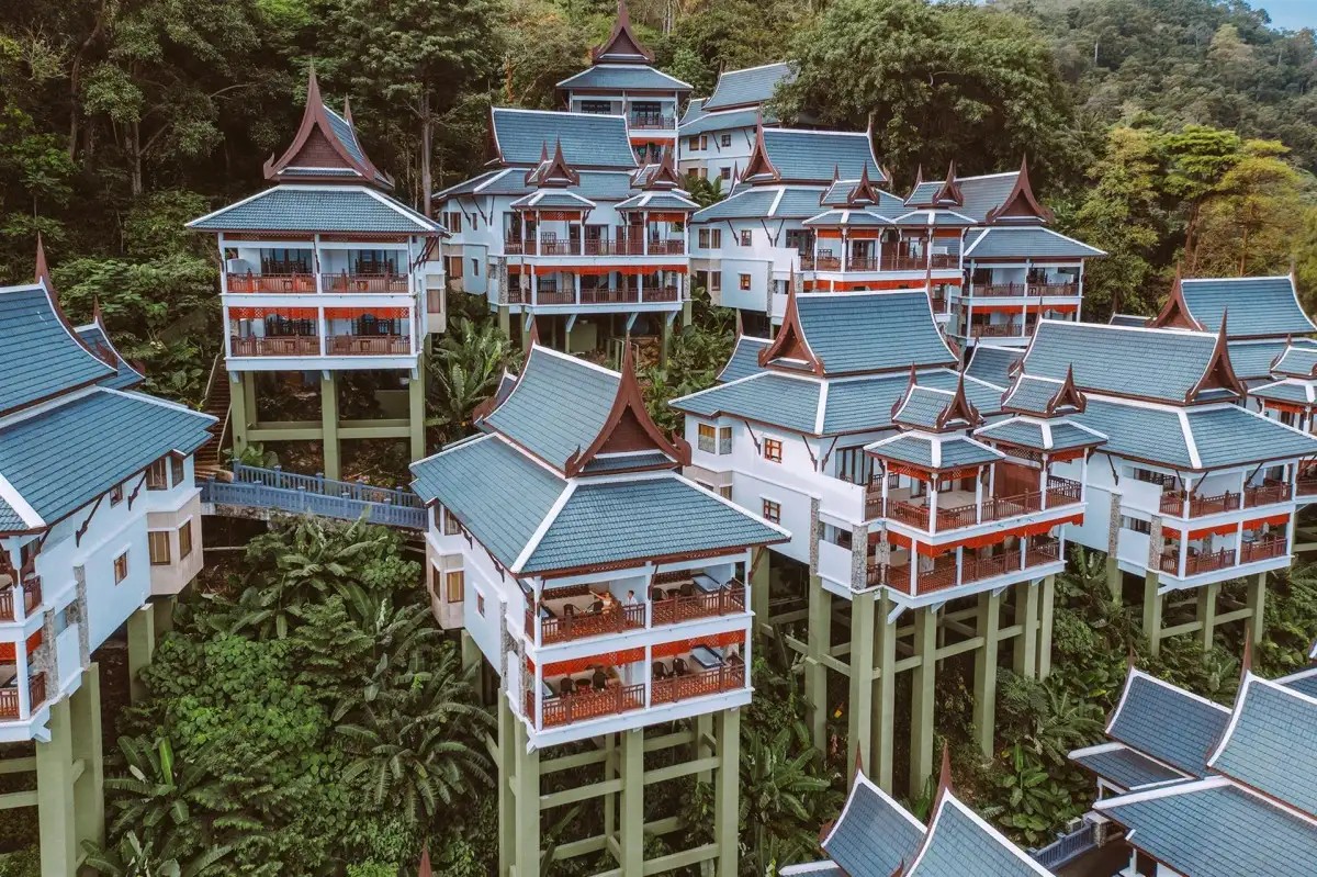 THAVORN BEACH VILLAGE & SPA