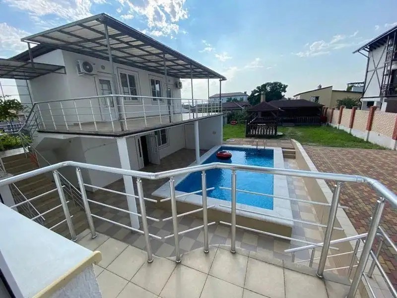 VELES HOUSE ДРУЖБЫ 15
