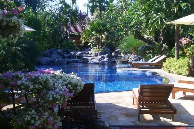 PARIGATA VILLAS RESORT