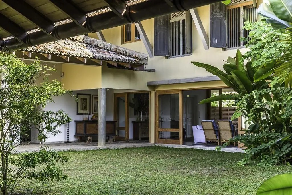 VILLA SAFFRON HIKKADUWA