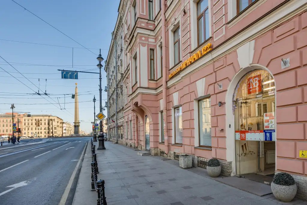 НЕВСКИЙ БЕРЕГ 122