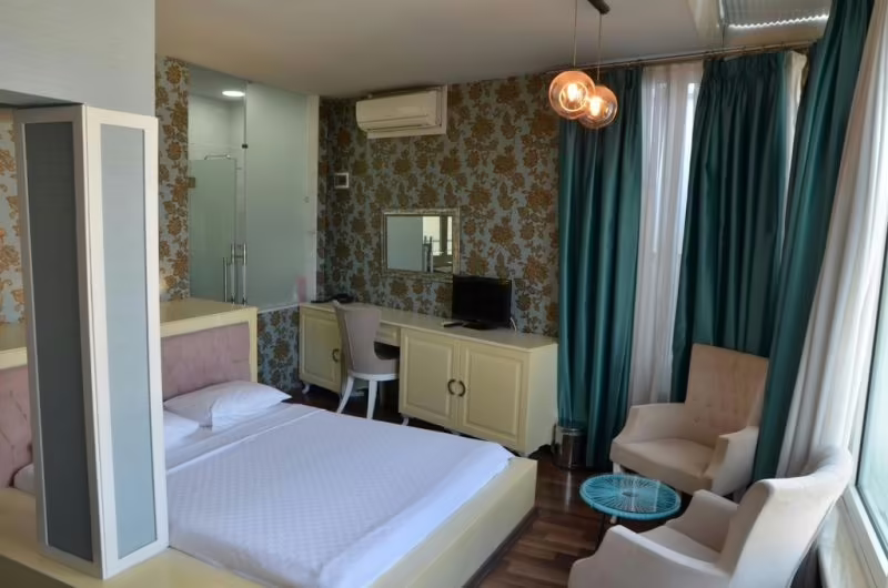 MILLER HOTEL