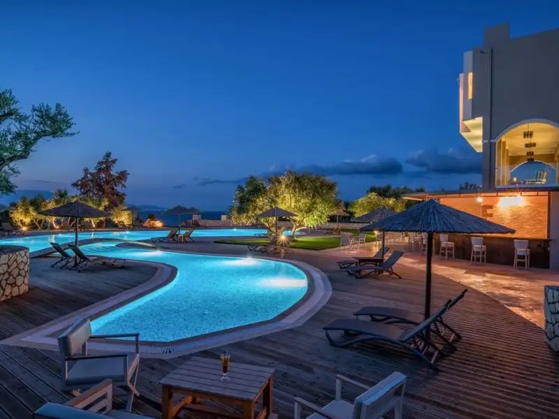 ELEGANCE LUXURY EXECUTIVE SUITES