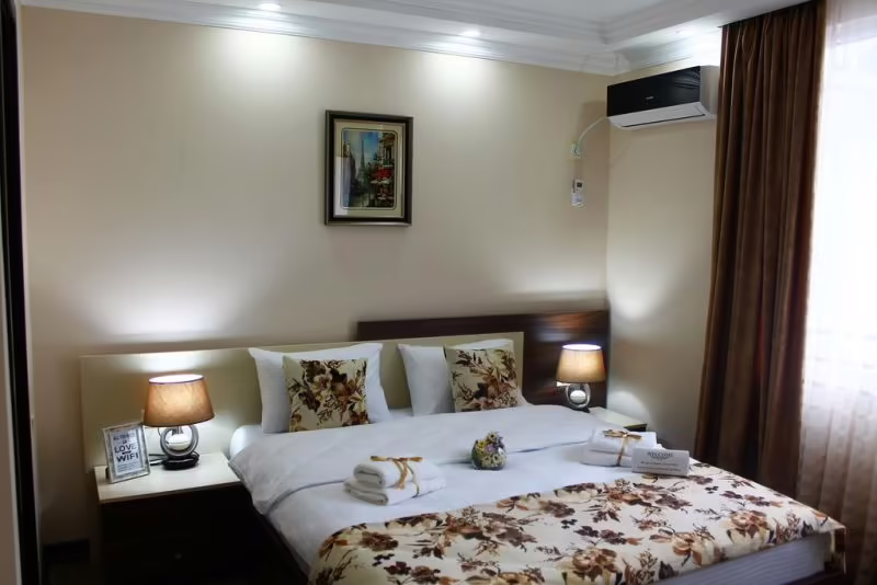 PARK HOTEL
