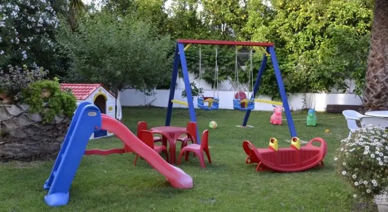 KONSTANTINA APARTMENTS