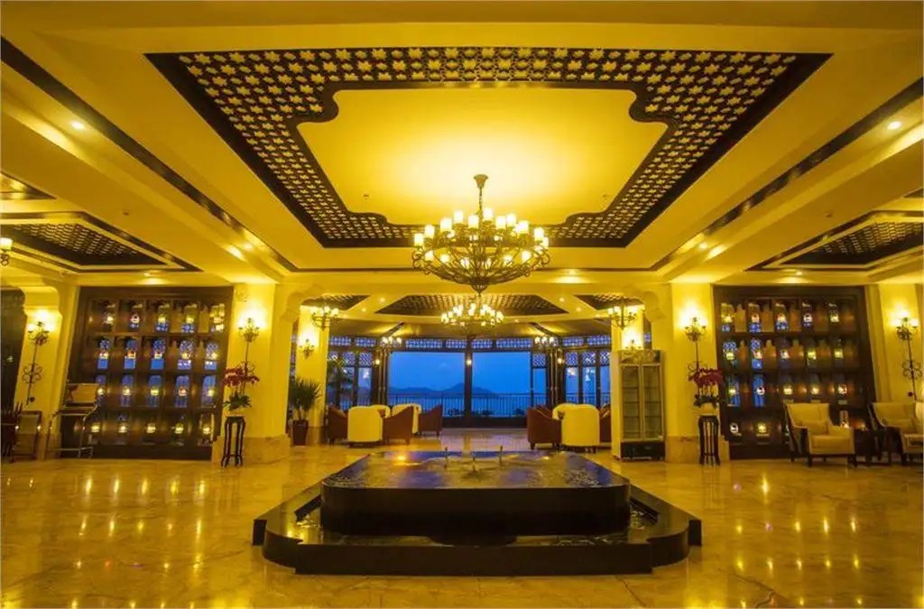 SANYA YUHUAYUAN SEAVIEW HOTEL