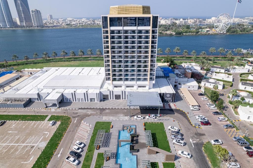 HOLIDAY INTERNATIONAL SHARJAH