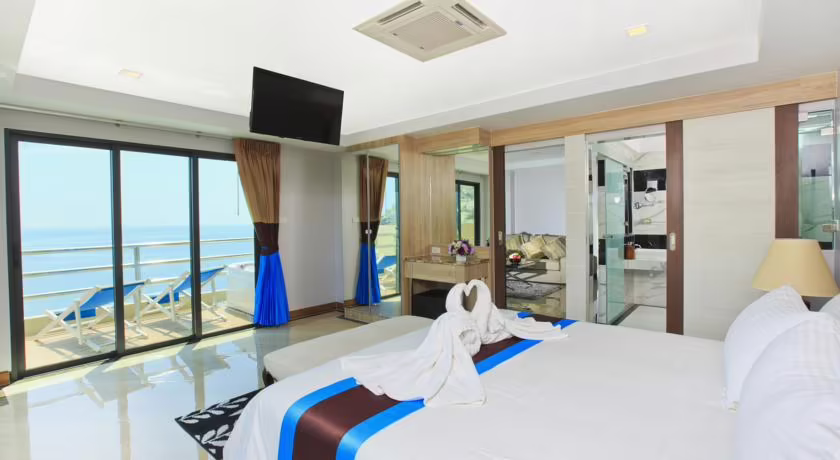 BLUE WAVE HUA HIN