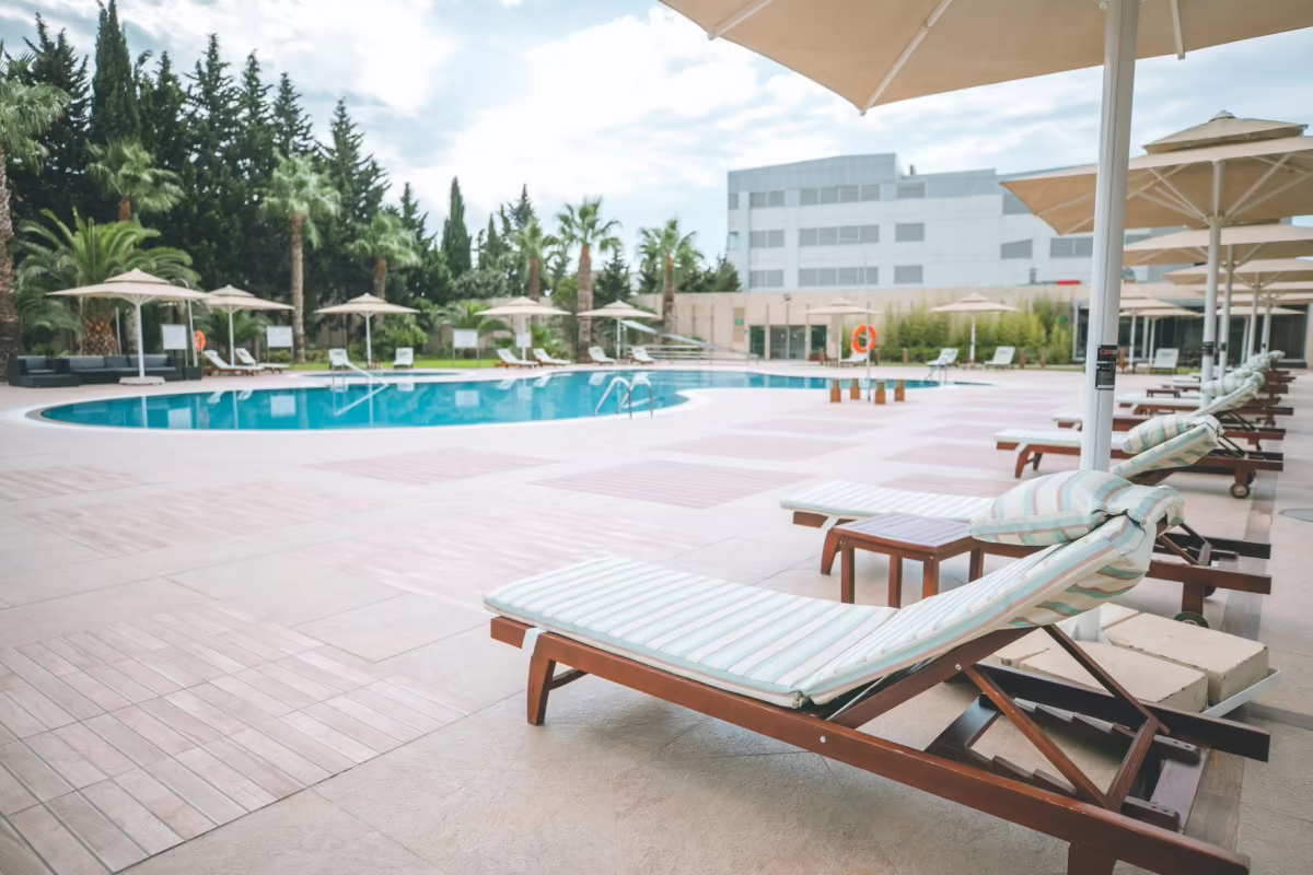 FLY INN BAKU (EX.SHERATON BAKU AIRPORT)