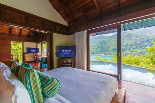 1 bedroom hillside villa