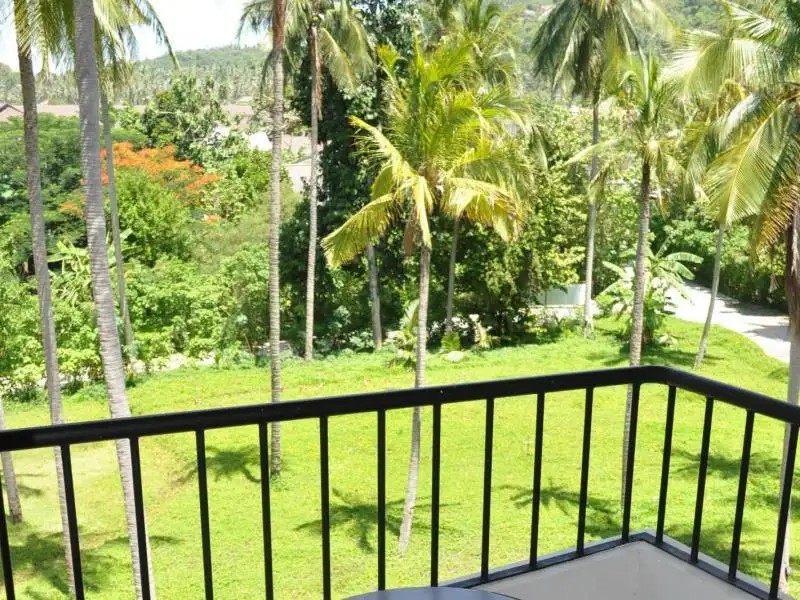 COCO HUT BEACH RESORT